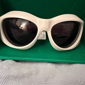 Brand new Bottega Veneta Sunglasses without tags.